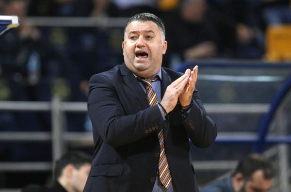 Γιατράς: «Τελικός το ματς με την Όλντενμπουργκ»