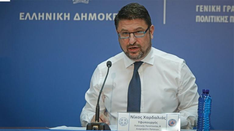 Government gets tough on Greeks who break quarantine after returning from abroad