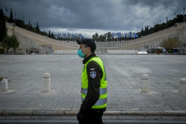 Κοροναϊός – «Ελπίζουμε να μη φτάσουμε να επιλέγουμε ποιοι θα μπουν σε ΜΕΘ»