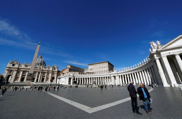 «Χτύπησε» και το Βατικανό ο κοροναϊός - Νέες προειδοποιήσεις από ΠΟΥ