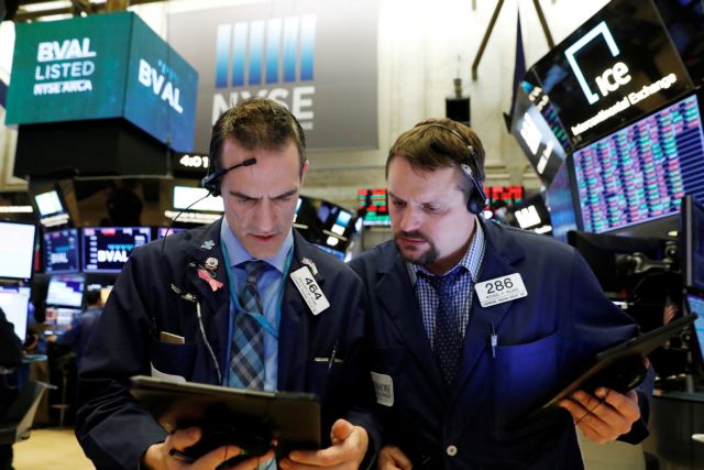 Κραχ στη Νέα Υόρκη: Προσωρινή αναστολή στη λειτουργία της Wall Street