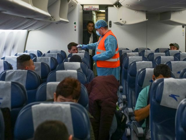 Κοροναϊός : Ακύρωση πτήσεων από Βρετανία προς Ισπανία - «Στροφή στον αέρα» από αεροπλάνα