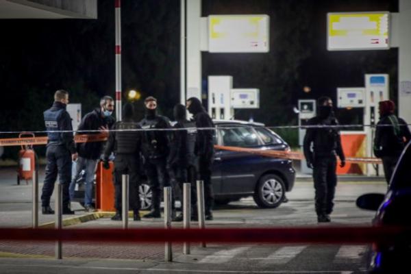 Έγκλημα στην Κηφισιά: Τι όπλισε το χέρι του αστυνομικού