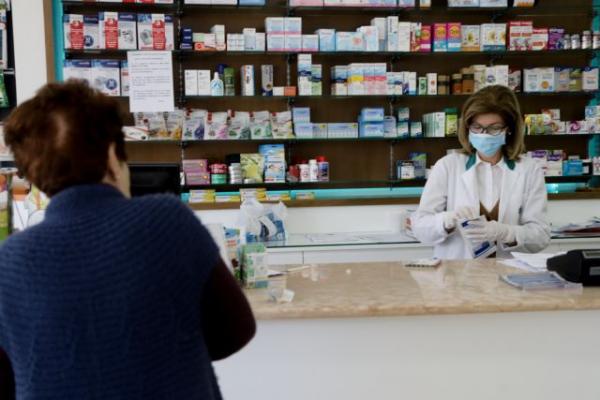 Φαρμακοποιοί: Να δίνεται μόνο με συνταγή το φάρμακο της χλωροκίνης