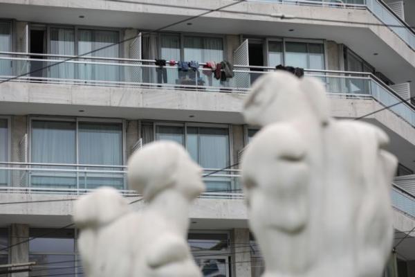 Μήνυμα ελπίδας από τον άνθρωπο που έμεινε δέκα μήνες σε καραντίνα