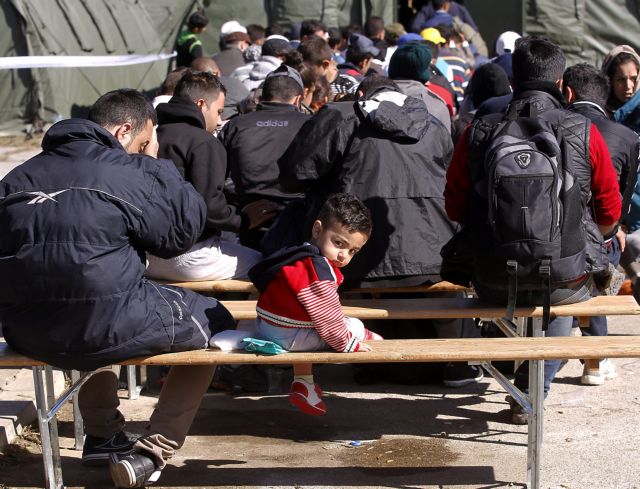 Κοροναϊός : Στα συμπτώματα και η ξαφνική «αγάπη» της ΕΕ για τους μετανάστες