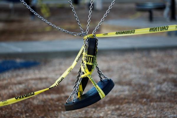 Κοροναϊός : Ο ιός του παράλογου φόβου και η πανδημία συνωμοσιολογίας