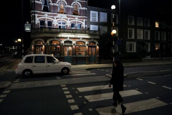 Κοροναϊός – Βρετανία : Αναμένεται εξαγγελία «σημαντικού οικονομικού πακέτου» για τις πληγείσες επιχειρήσεις