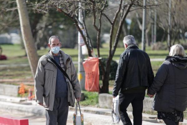 Πρόεδρος λοιμωξιολόγων για κοροναϊό : Κάποιοι δεν έχουν καταλάβει τη σοβαρότητα της κατάστασης