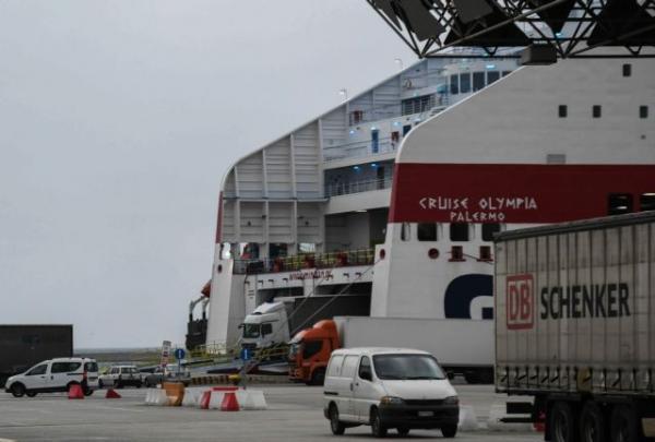 Κοροναϊός : Επαναπατρίζονται 250 Ελληνες από το λιμάνι της Ανκόνα