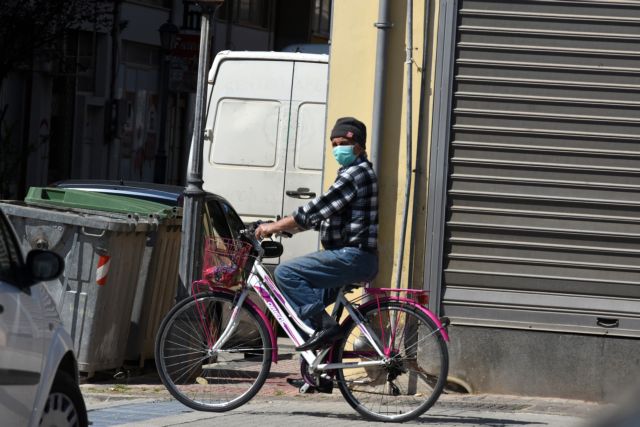 Κοροναϊός : Στην Αθήνα προμήθεια υγειονομικού υλικού – Έφτασαν στο Ελ. Βενιζέλος 1,7 εκατ. μάσκες