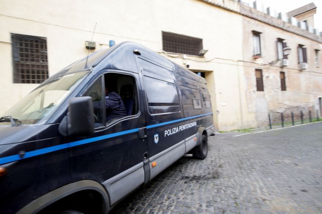 Κοροναϊός : Εξεγέρσεις σε φυλακές της Ιταλίας – Μέτρα προστασίας ζητούν οι κρατούμενοι
