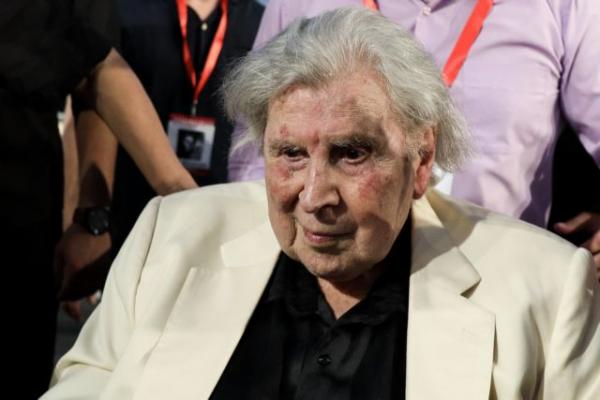 Μίκης Θεοδωράκης : Η σκέψη μου στο πλευρό των παιδιών μας στον Έβρο