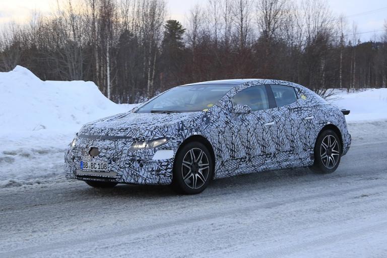 Mercedes EQE 2022: Η E-Class σε ηλεκτρικές περιπέτειες