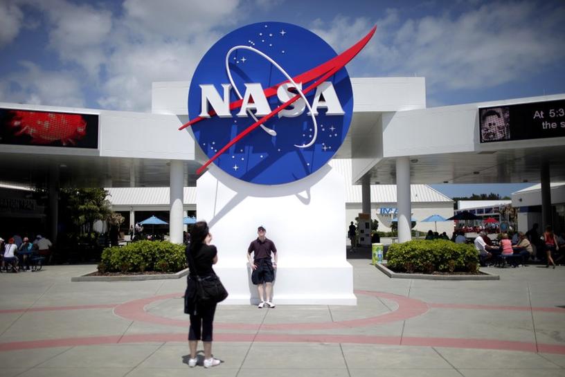 NASA : Ο Σεληνάνθρωπος, η νέα επίσκεψη στη Σελήνη και η αποστολή στον Άρη