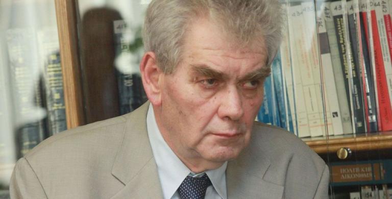 Editorial Ta Nea: Institutions