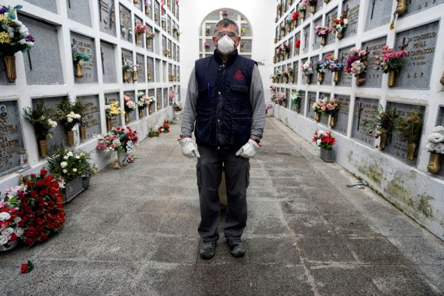 Κοροναϊός: Σοκ στην Ισπανία - 738 νεκροί σε μία ημέρα