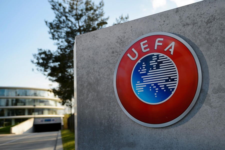 Η UEFA εξετάζει την αναστολή του Financial Fair Play λόγω κοροναϊού