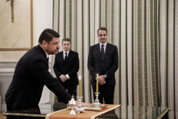 Ορκίστηκε ο Χαρδαλιάς