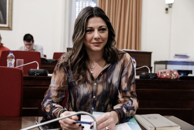 Ζαχαράκη στο MEGA: Ανοιχτό το ενδεχόμενο μετάθεσης των Πανελλαδικών