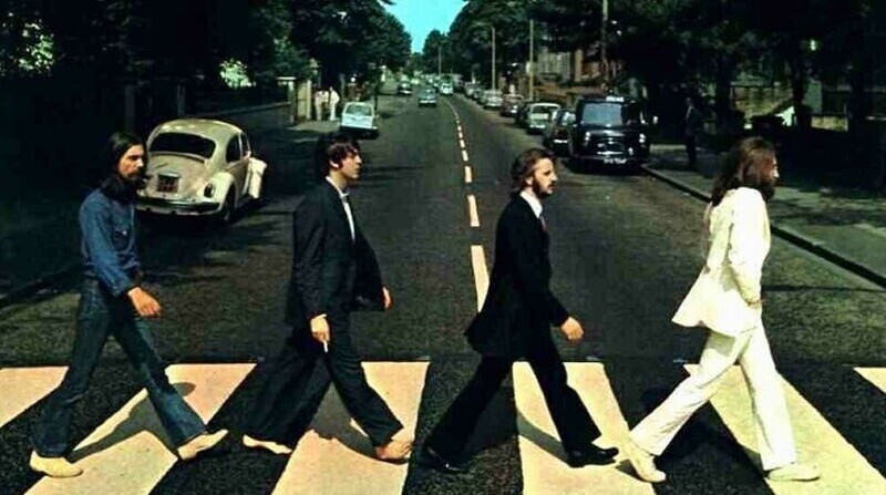 Η θρυλική διάβαση στην Abbey Road ξαναβάφτηκε εν μέσω πανδημίας