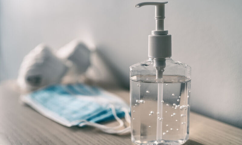 Κοροναϊός : Μπροστά μπαίνουν οι μηχανές για παραγωγή αντισηπτικού