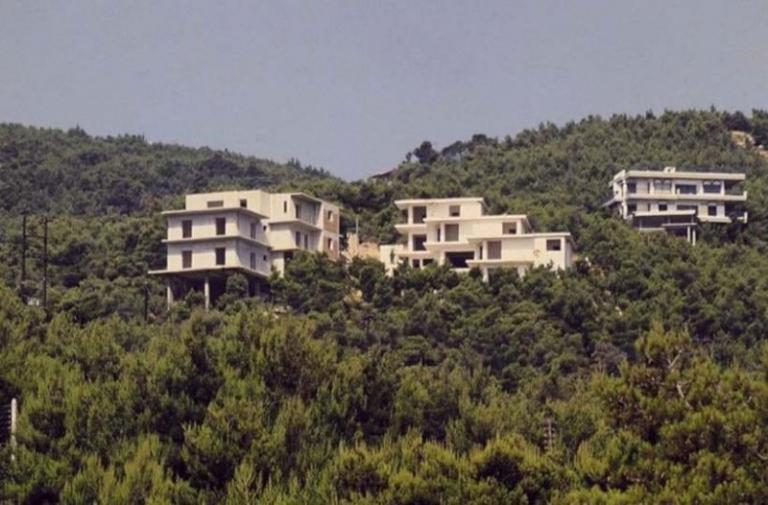 Παρατάσεις για αυθαίρετα, άδειες δόμησης και κατεδαφίσεις