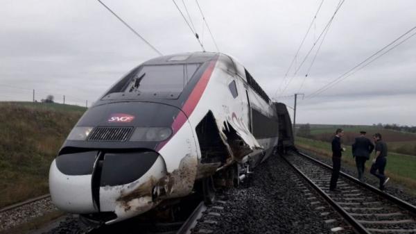 Εκτροχιάστηκε τρένο υψηλής ταχύτητας στη γραμμή Στρασβούργο – Πολλοί τραυματίες