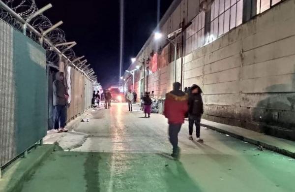 Νέες φήμες ξεσηκώνουν τους μετανάστες στη Χίο