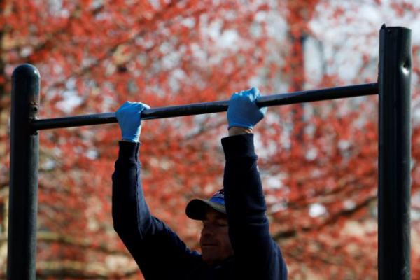 Ανησυχία στη Βρετανία: Ο κοροναϊός θα παραλύσει την αγορά ακινήτων