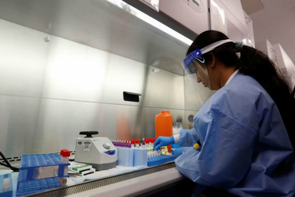 Κοροναϊός : Ισπανοί ερευνητές ανέλυσαν ολόκληρο το γονιδίωμα του COVID-19