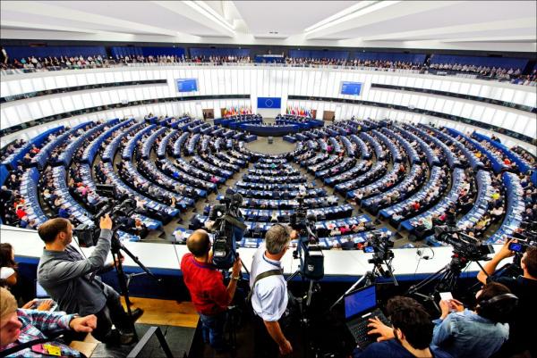«Θύμα» του κοροναϊού και το Ευρωκοινοβούλιο – Ακυρώνονται συνεδριάσεις