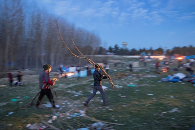 Οργή ΕΕ για τον «εκβιασμό» Ερντογάν με το προσφυγικό, αλλά…