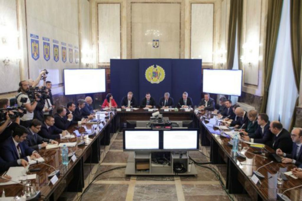 Κοροναϊός – Ρουμανία : Κάθειρξη 15 ετών σε όποιον προξενήσει τον θάνατο άλλου ανθρώπου