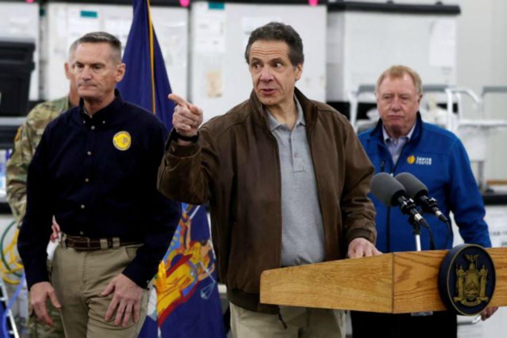 Κοροναϊός – ΗΠΑ : Εκθετική αύξηση των κρουσμάτων – Ιδιάζουσα έλλειψη ιατρικού εξοπλισμού