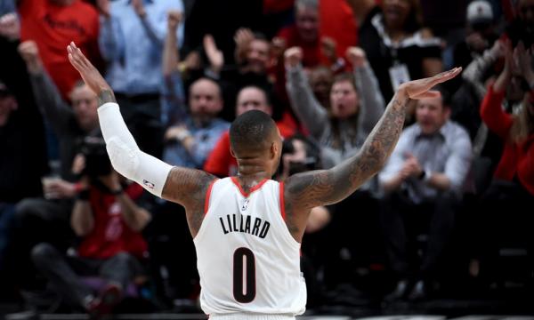 Το μήνυμα του Λίλαρντ μαζί με το παιδί του