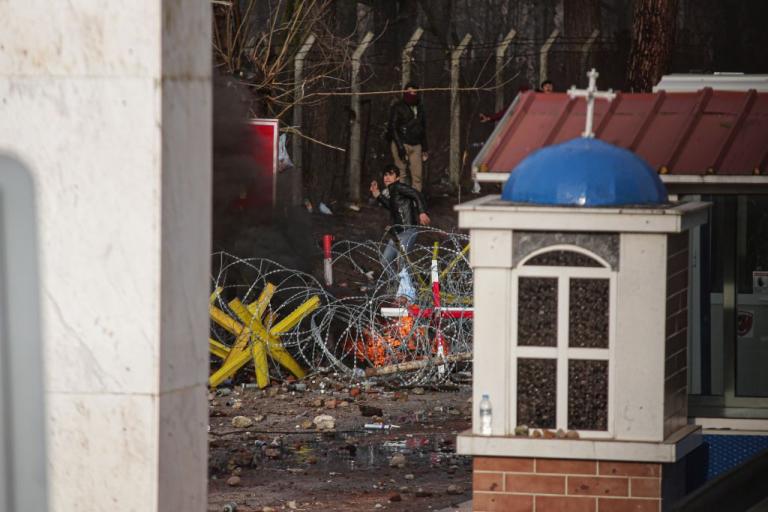 Ρωσία : Η Τουρκία στέλνει 130.000 πρόσφυγες στα ελληνικά σύνορα