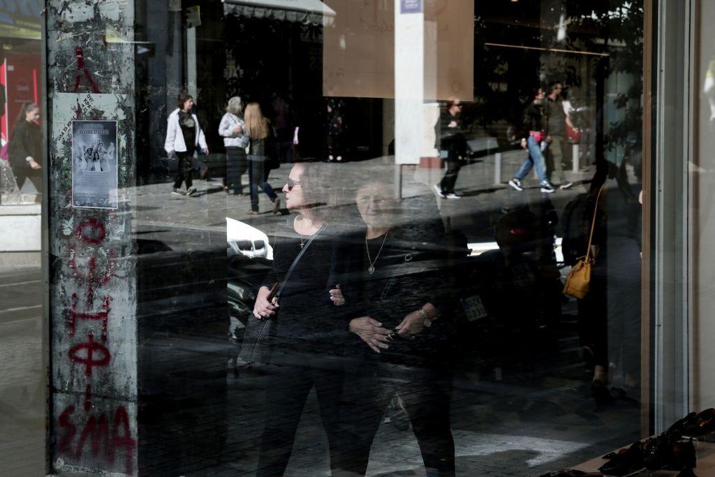 Κοροναϊός : Περιστολή του ωραρίου λειτουργίας των καταστημάτων προτείνουν οι έμποροι