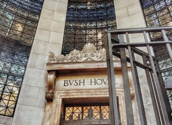 «Φυλακισμένα» τα έργα του Άλφρεντ Κόεν λόγω της πανδημίας του κοροναϊού