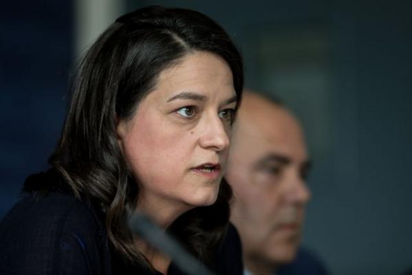 Κοροναϊός: Ενημέρωση Κεραμέως σε κόμματα για τις δράσεις του υπ. Παιδείας
