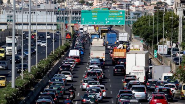 Απαγόρευση κυκλοφορίας : Μποτιλιάρισμα στον Κηφισό, λόγω ελέγχων