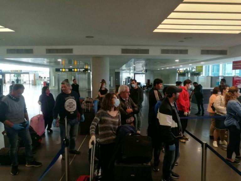 Σε Γολγοθά μετατράπηκε ο επαναπατρισμός Ελλήνων από την Κύπρο