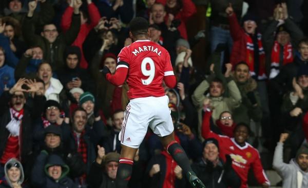 Μάντσεστερ Γιουνάιτεντ – Μάντσεστερ Σίτι 2-0