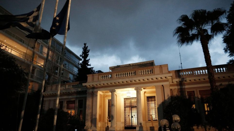 Κοροναϊός : Κόντρα Κυβέρνησης – ΣΥΡΙΖΑ για το κόστος της ενημερωτικής καμπάνιας