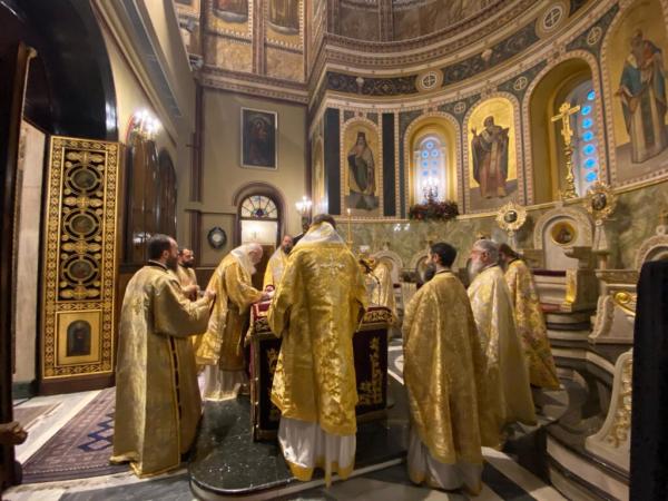 Εκκλησία τέλος για τους πιστούς: Άδεια η Μητρόπολη Αθηνών στους Β’ Χαιρετισμούς