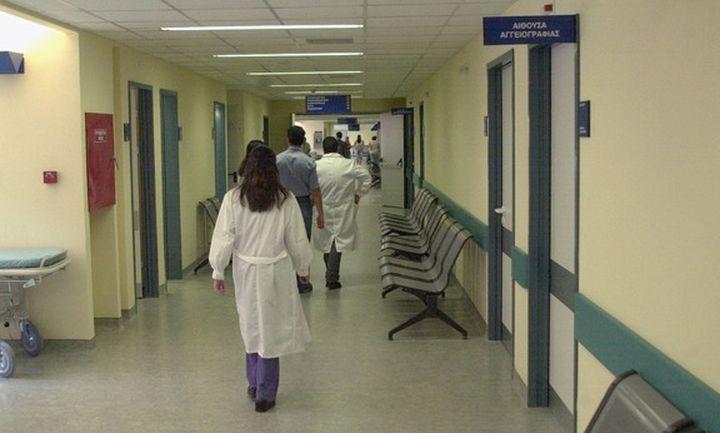 Κοροναϊός – Νοσοκομειακοί γιατροί : Δεν θέλουμε χειροκρότημα αλλά λήψη μέτρων