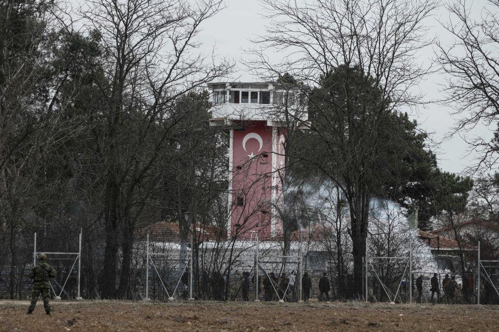 Αποκάλυψη MEGA : «Γκρίζοι Λύκοι» κατά των ελληνικών συνόρων