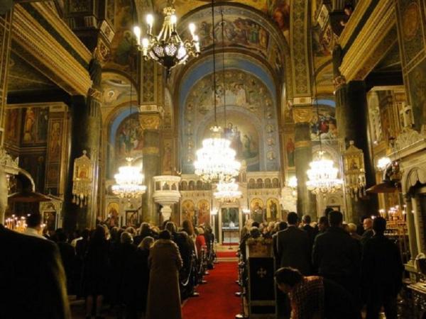 Αυστηρά περιοριστικά μέτρα από την Ιερά Σύνοδο – Αναβάλλονται οι καθημερινές λειτουργίες και τα μυστήρια