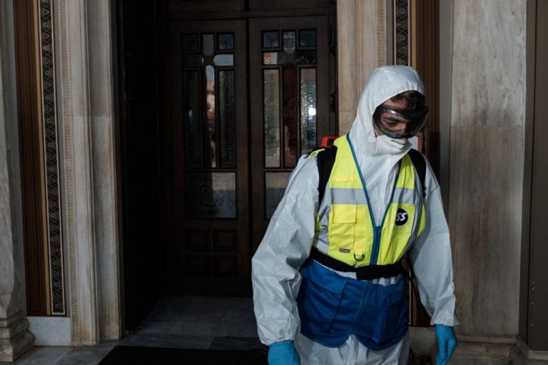 Κοροναϊός : Απίθανο να υπάρχει διαφορά το καλοκαίρι αποκαλύπτει κορυφαία λοιμωξιολόγος του Cambridge