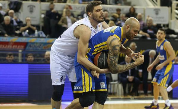 Οργή στην Πυλαία: Ο ΠΑΟΚ πέφτει, ο κόσμος «ουρλιάζει»